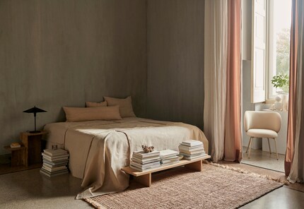 Une astuce déco qui met en valeur les objets mis en scène comme les livres. 