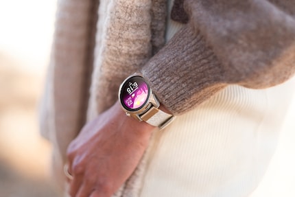 L'Epix 2 Pro a un écran AMOLED lumineux et est plus proche des smartwatches traditionnelles.