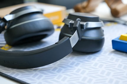 Le serre-tête du Stealth Pro est réglable en continu.