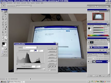 Photoshop 7 prend parfois son temps, mais fonctionne très bien.