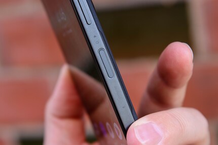The power button offers more functions than on other smartphones.