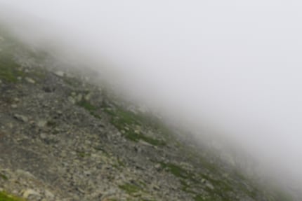 Dans le brouillard, quelques images floues comme celle-ci finissent sur la carte mémoire du Fujifilm X-S20.