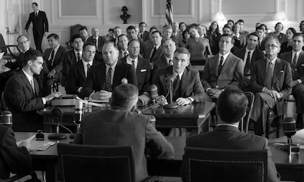 Oppenheimer était encore plus réputé qu’Albert Einstein, encore vivant à l’époque.