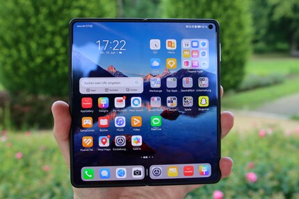 Huawei is trying to cover up the lack of Google services with plenty of pre-installed apps.