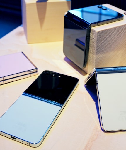Le Samsung Galaxy Z Flip5 se décline dans toute une palette de couleurs.