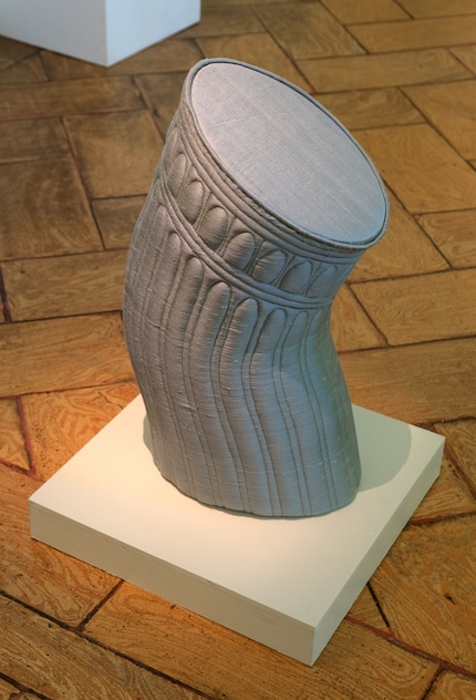 Ses objets ont été présentés pour la deuxième fois chez Rossana Orlandi.