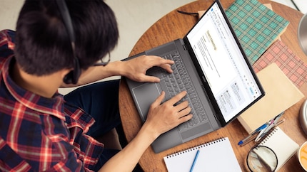 Le Chromebook Plus 515 d'Acer, par exemple, promet plus de puissance pour un travail productif.