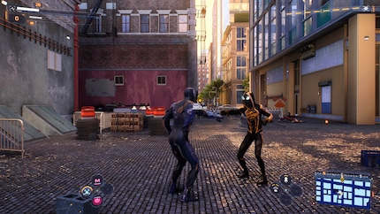 De temps en temps, les deux Spider-Men se rencontrent par hasard dans la rue.