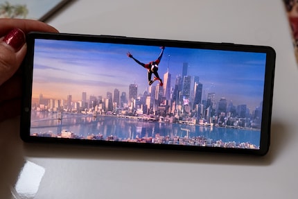 Pour les vidéos au format 21:9, le Sony a exactement le bon format.