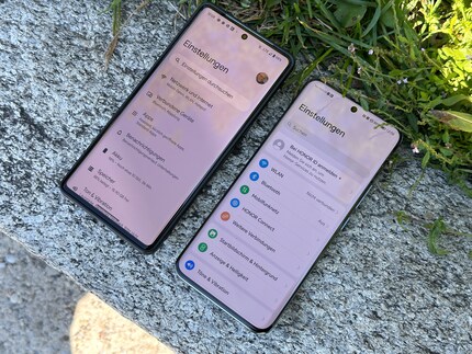 Le Honor 90 (à droite) est également bien lisible au soleil. A côté, le Pixel 7 Pro à titre de comparaison.