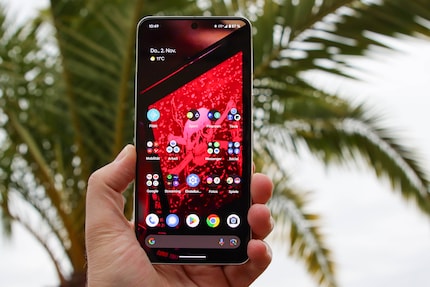 L’écran du Pixel 8 Pro n’a plus de bords arrondis et peut être très lumineux.