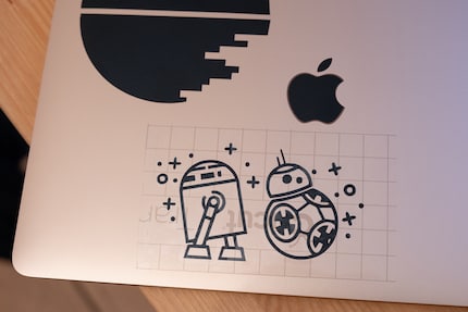 Voici à quoi ressemble le motif avec la bande de transfert sur le MacBook.
