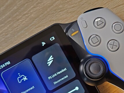 How much power do I have left? The three-bar battery indicator on the device is pretty imprecise.