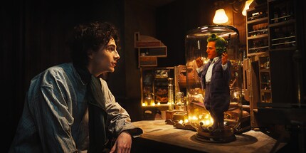Hugh Grant dans le rôle de l’Oompa-Loompa fait partie des moments forts absolus de « Wonka ».