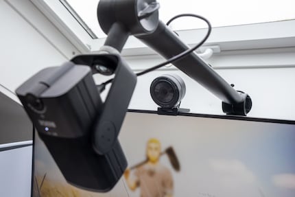 Ma webcam et le microphone du podcast ne sont pas les meilleurs appareils, mais ils me rendent de loyaux services depuis des années.