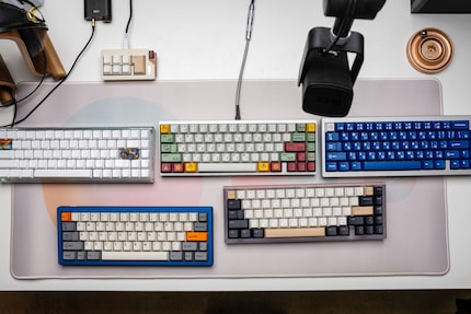 With so many keys, it's not just me that's overwhelmed, but also my microphone.