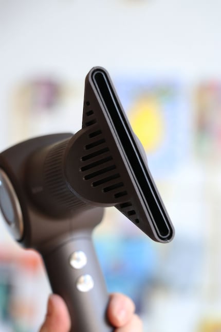 The wide styling nozzle.