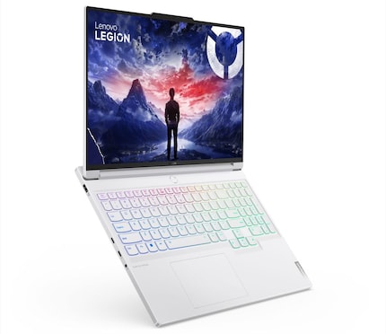 Le Legion 7i en blanc