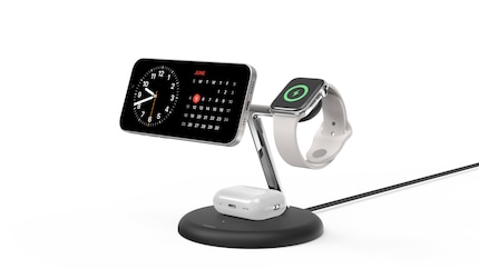 Only smartphones with magnets can be attached to the Belkin charging pad.