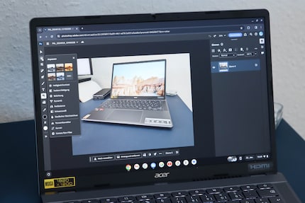Photoshop on the web offers much more than Photoshop Express on Android.
