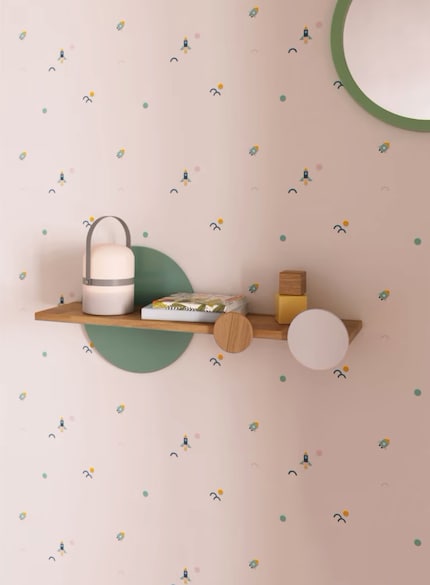 L’étagère « Diti » est un accessoire pratique qui permet d’habiller un mur.