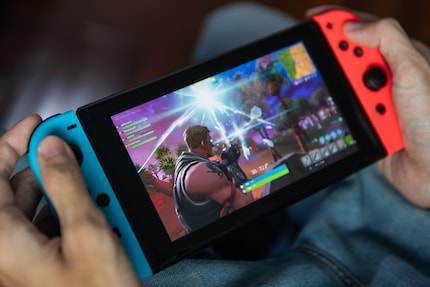 Nintendo veut que vous jouiez sur la Switch et exige des dommages et intérêts de Yuzu.
