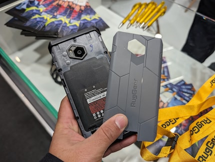 La batterie du RG880 se remplace sans outils.