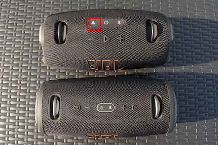 La JBL Xtreme 4 possède son propre bouton Auracast pour se connecter à d’autres enceintes.