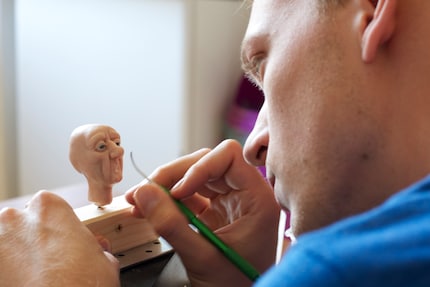 All of the characters and objects in the game are handmade.