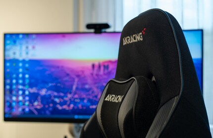 The Akracing gaming chair has a fabric cover, which is especially comfortable when summer temperatures hit. Sitting on artificial leather covers, I always feel like my skin’s sticking to the chair.