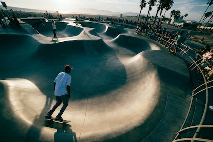 Que ce soit comme style de vie ou comme sport, le skateboard gagne en popularité.