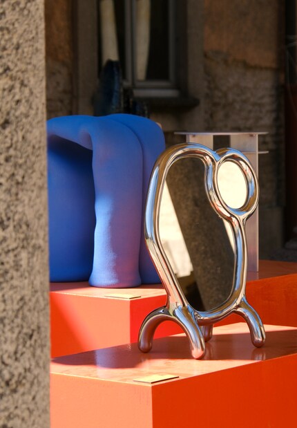 «Mi-RR 13» sofa by Studio Speculo | aluminium, mirror