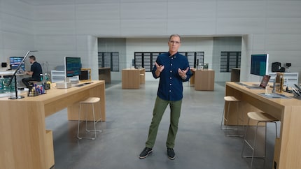 The M4 was presented by Tim Millet – Vice President of Platform Architecture. For his boss John Srouji, the man who keeps the competition on their toes, introducing the chip probably wasn’t worth the time.