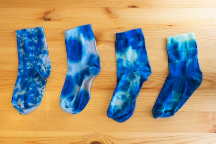 I didn’t tie up the two socks on the left, unlike the two on the right.