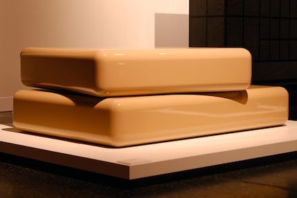 Wall object Yōkan, Kawatsura Shikki and Sabine Marcelis | Wood, lacquer 