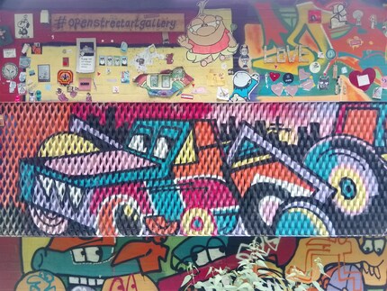 Les couleurs semblent délavées et le niveau de détail est faible.