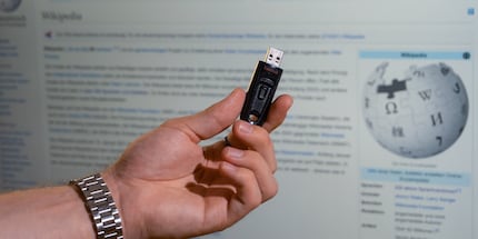 Behold, the entire knowledge of humankind on a USB stick!
