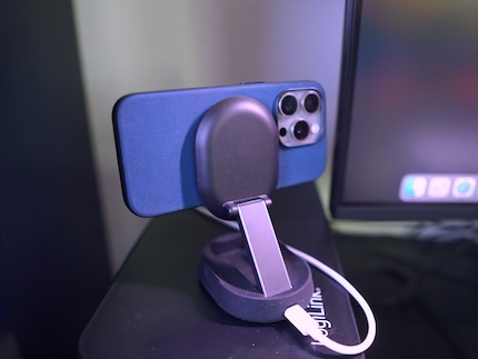 L’iPhone 15 Pro est la meilleure et la plus luxueuse webcam pour les vidéoconférences.