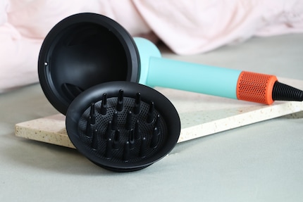 Deux-en-un : le diffuseur Wave+Curl se compose de deux éléments emboîtables.