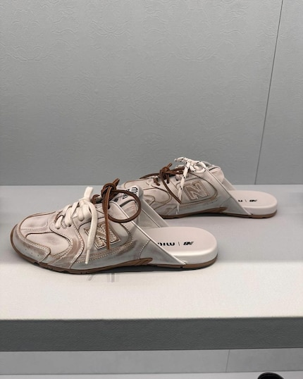 La dernière création de Miu Miu et New Balance.