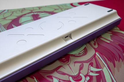 The XOX70 lettering is milled onto the back.