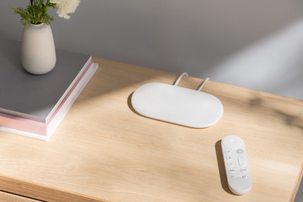 The Google TV Streamer is discreetly designed, but does not do without cables.