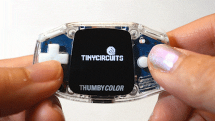 La Thumby Color est rétrocompatible avec les jeux de son prédécesseur monochrome.