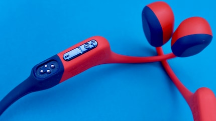 Les boutons de commande sont faciles à presser après une courte période d'adaptation, même avec les mains mouillées.