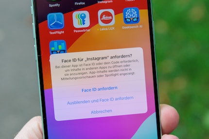 Vous pouvez non seulement bloquer l’application, mais aussi la masquer.