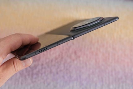 The Honor Magic V3 is extremely thin.