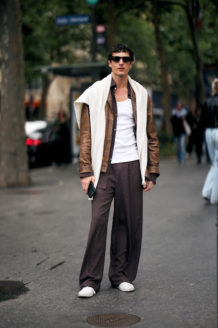 ... on the streets of Paris.