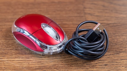 Une souris, aussi petite et vieille soit-elle, vaut toujours mieux qu’un pavé tactile.
