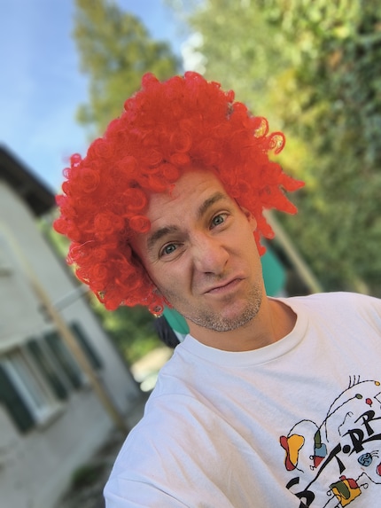 Le flou fonctionne mieux avec les cheveux qu’avec les cactus, même si le résultat n’est pas parfait.