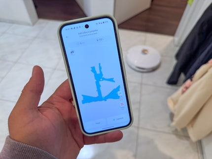 Vous suivez votre robot dans l’appli lorsqu’il scanne votre appartement.